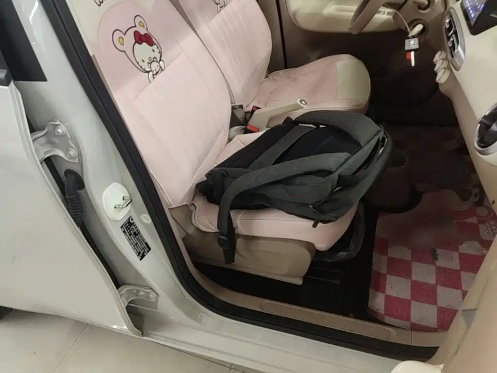 Wuling MINIEV — миниатюра 25