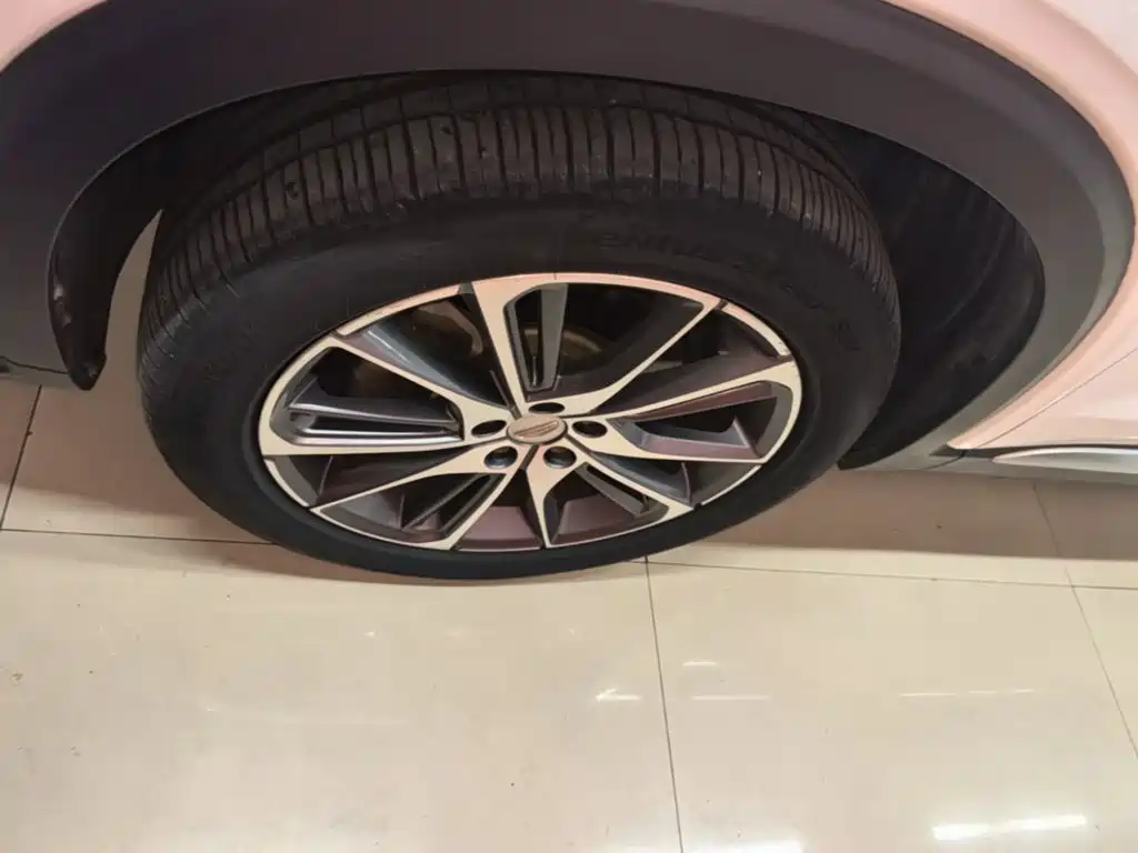 Geely Xingyue — миниатюра 23