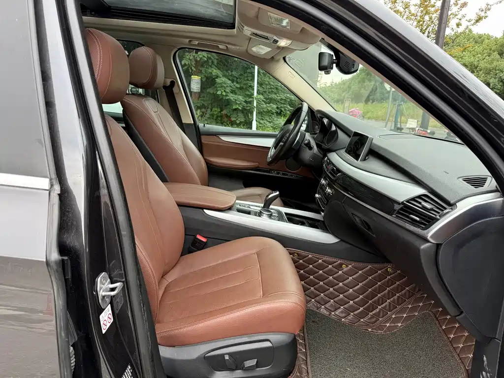 BMW X5 (Import) — миниатюра 17