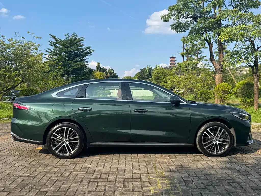 Geely Emgrand - фото 7