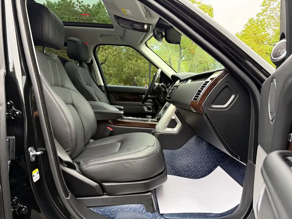 Land Rover Range Rover — миниатюра 26