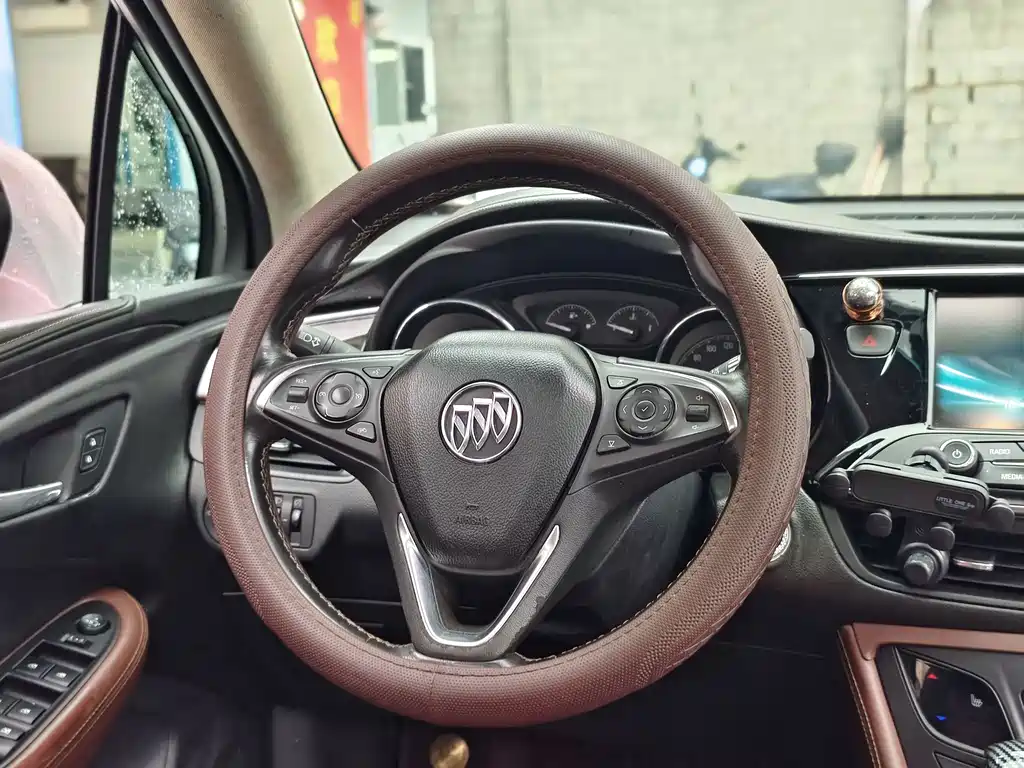 Buick Envision Plus — миниатюра 7