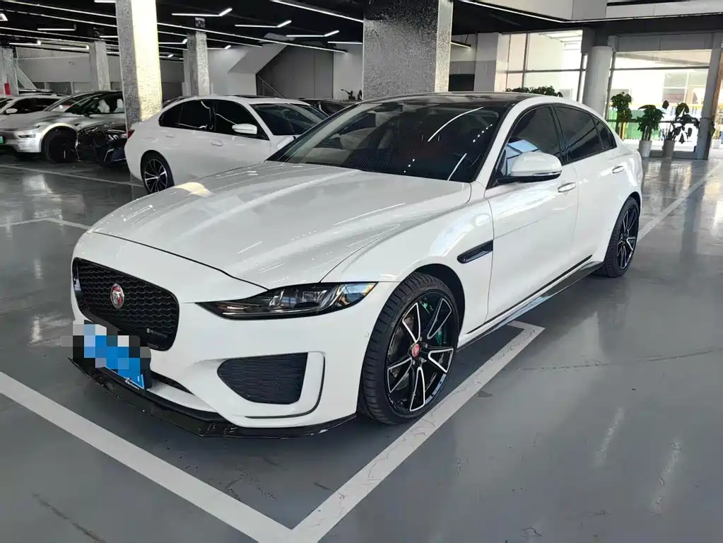 Jaguar XEL 2020