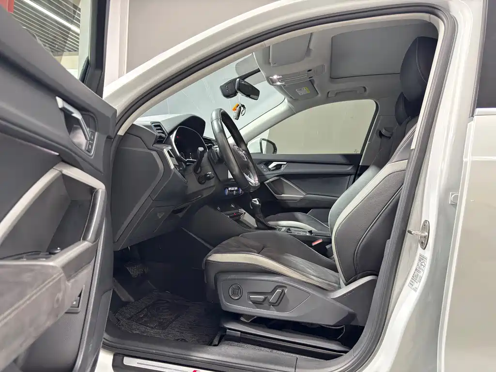 Audi Q3 — миниатюра 4