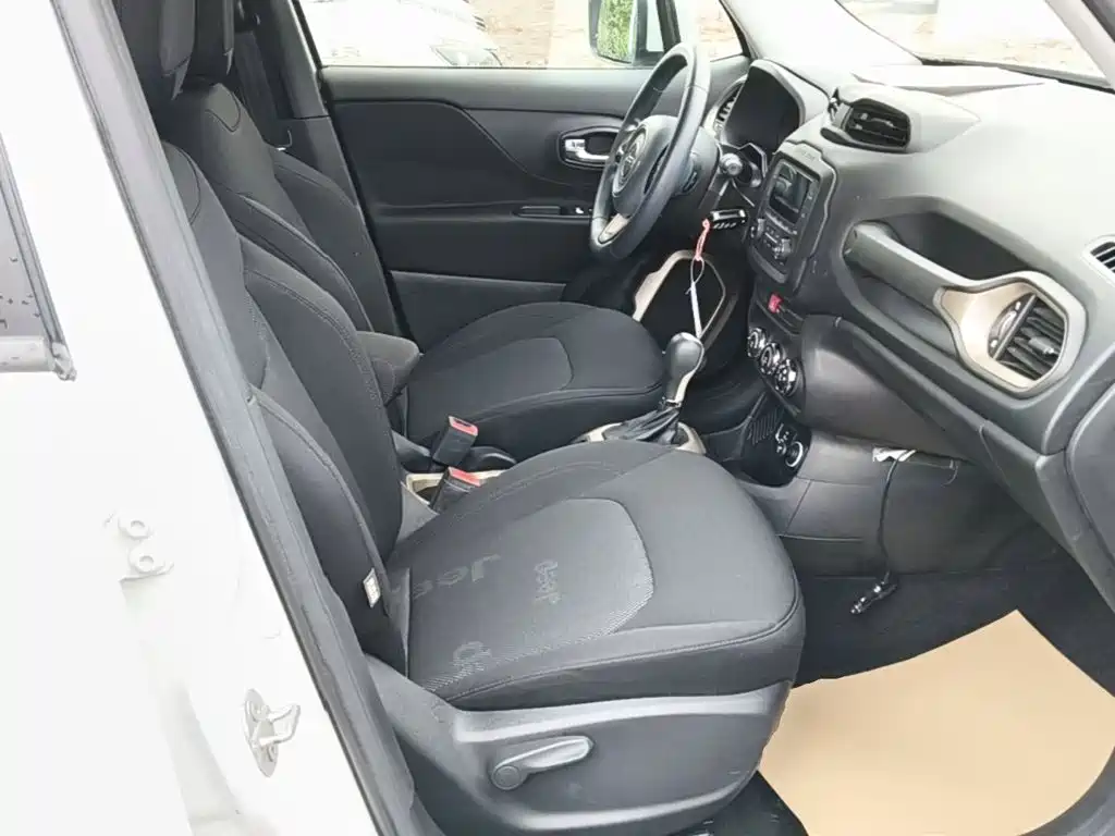Jeep Renegade — миниатюра 25