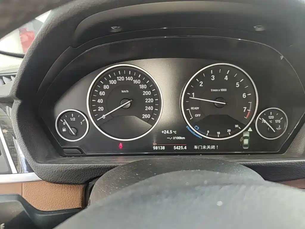 BMW 3 Series — миниатюра 12