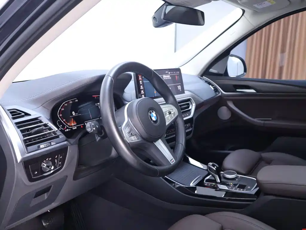 BMW X3 — миниатюра 11