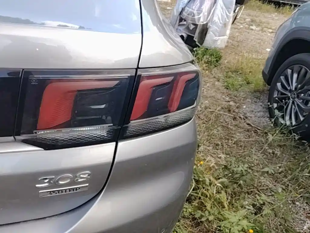 Peugeot 308 — миниатюра 8