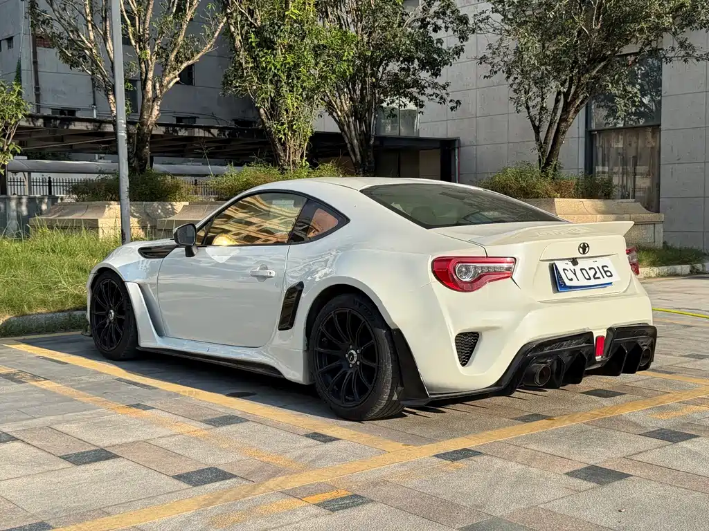 Toyota 86 — миниатюра 9