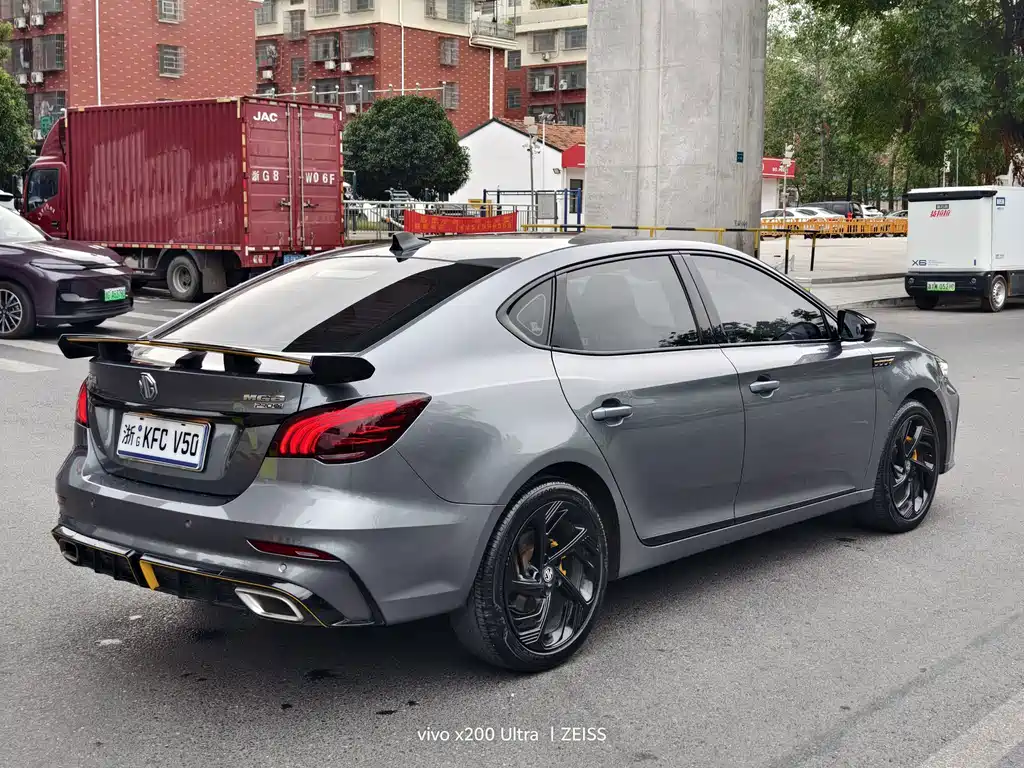 MG MG6 — миниатюра 10