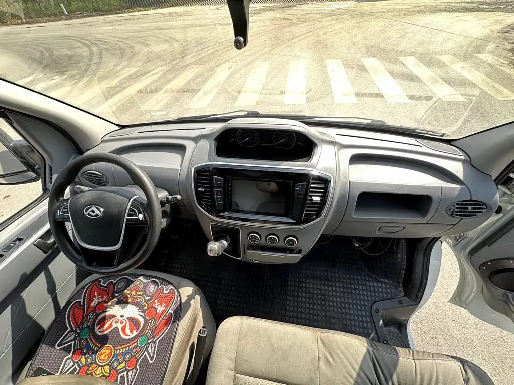 MAXUS V80 — миниатюра 12