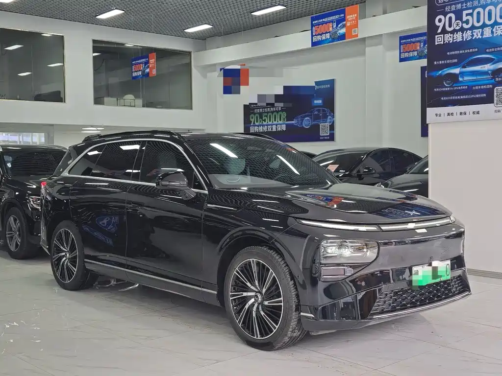 XPeng G9 — миниатюра 3