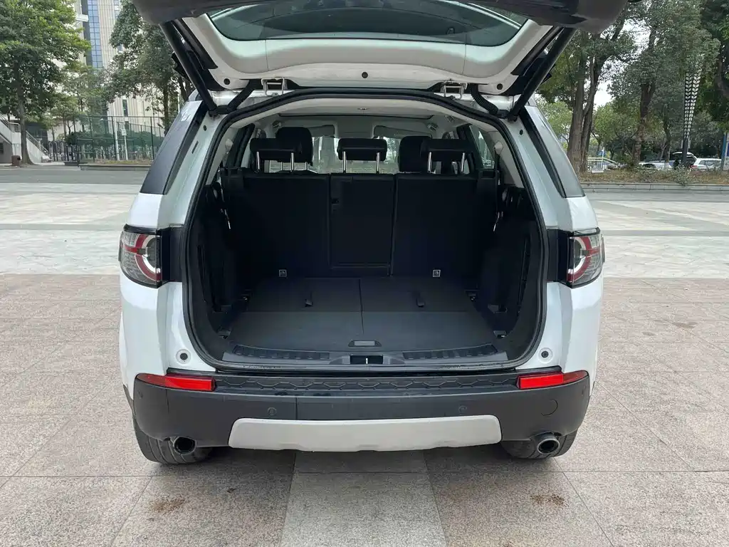 Land Rover Discovery Sport — миниатюра 13
