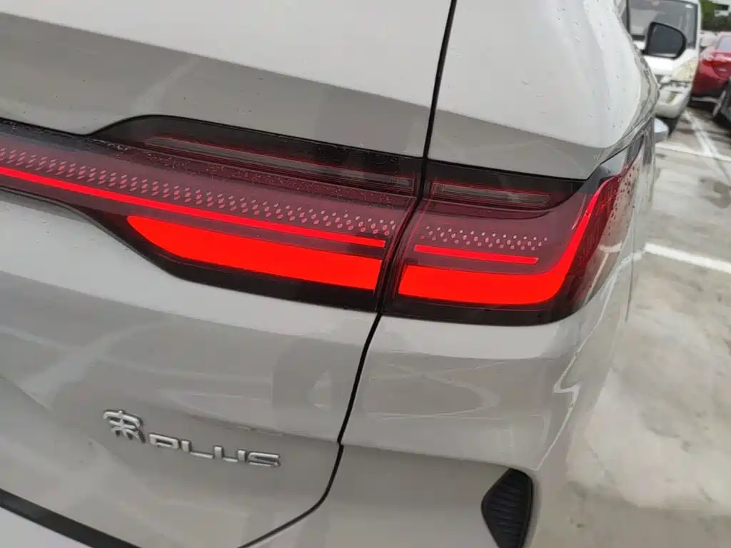 BYD PLUS New Energy — миниатюра 8