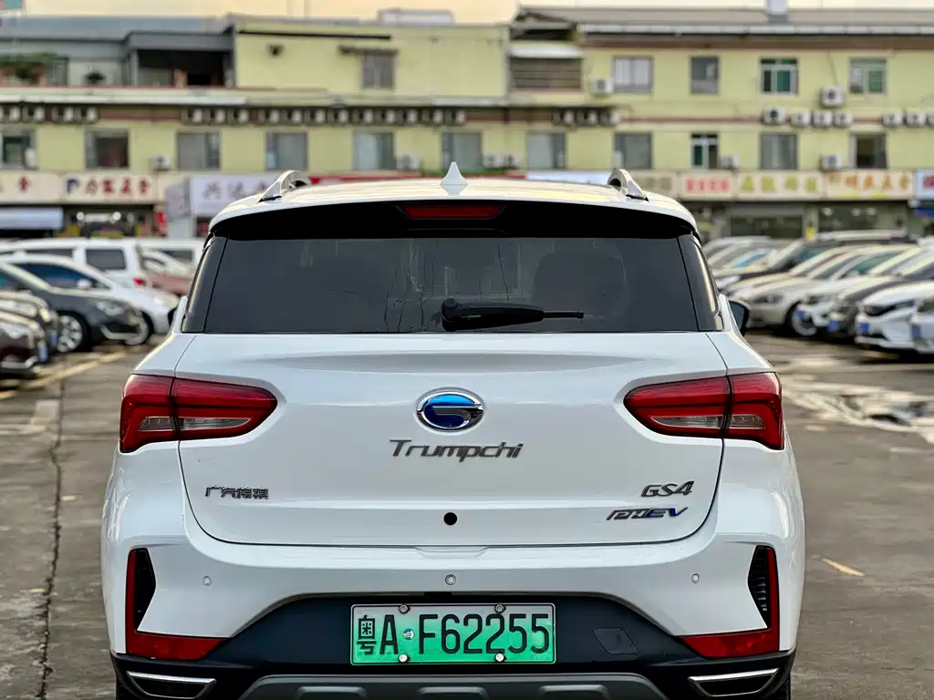 GAC TRUMPCHI GS4 NEW ENERGY