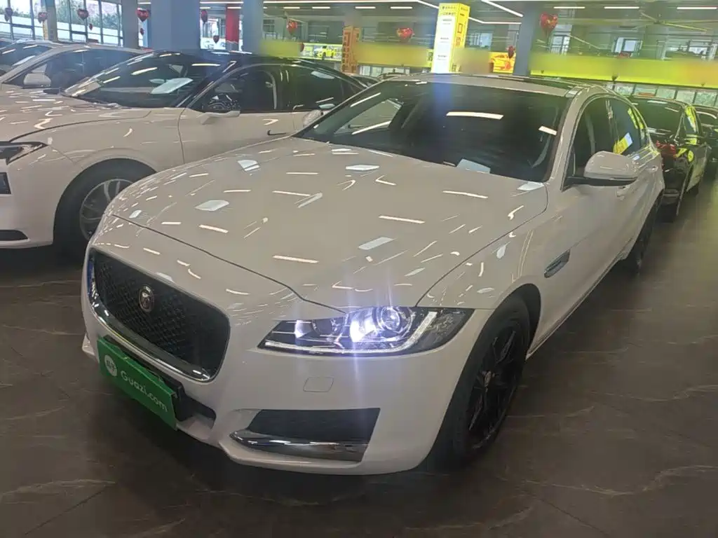 Jaguar XFL — миниатюра 2