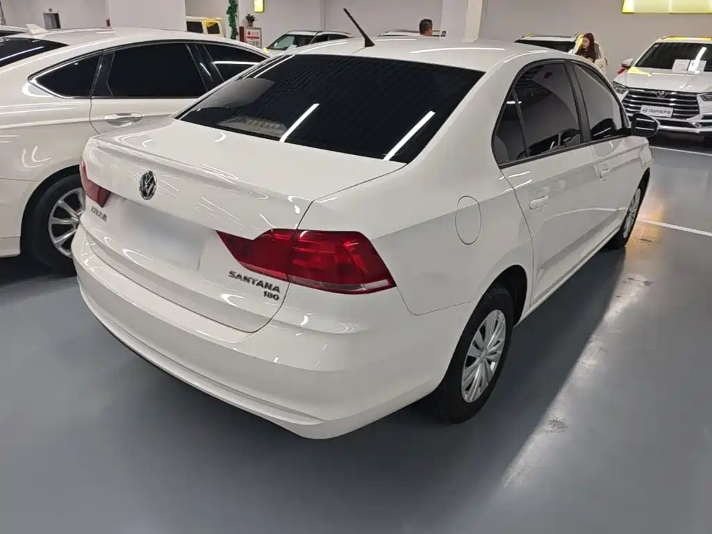 Volkswagen Santana — миниатюра 7