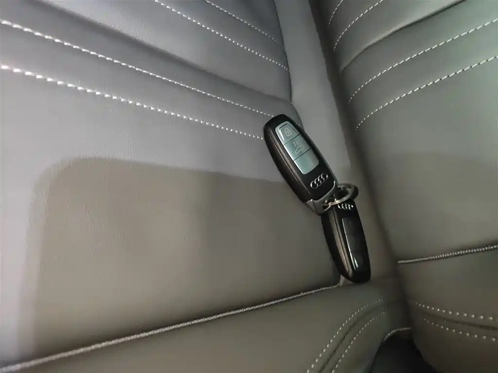 Audi Q5 e-tron 2022 40 e-tron