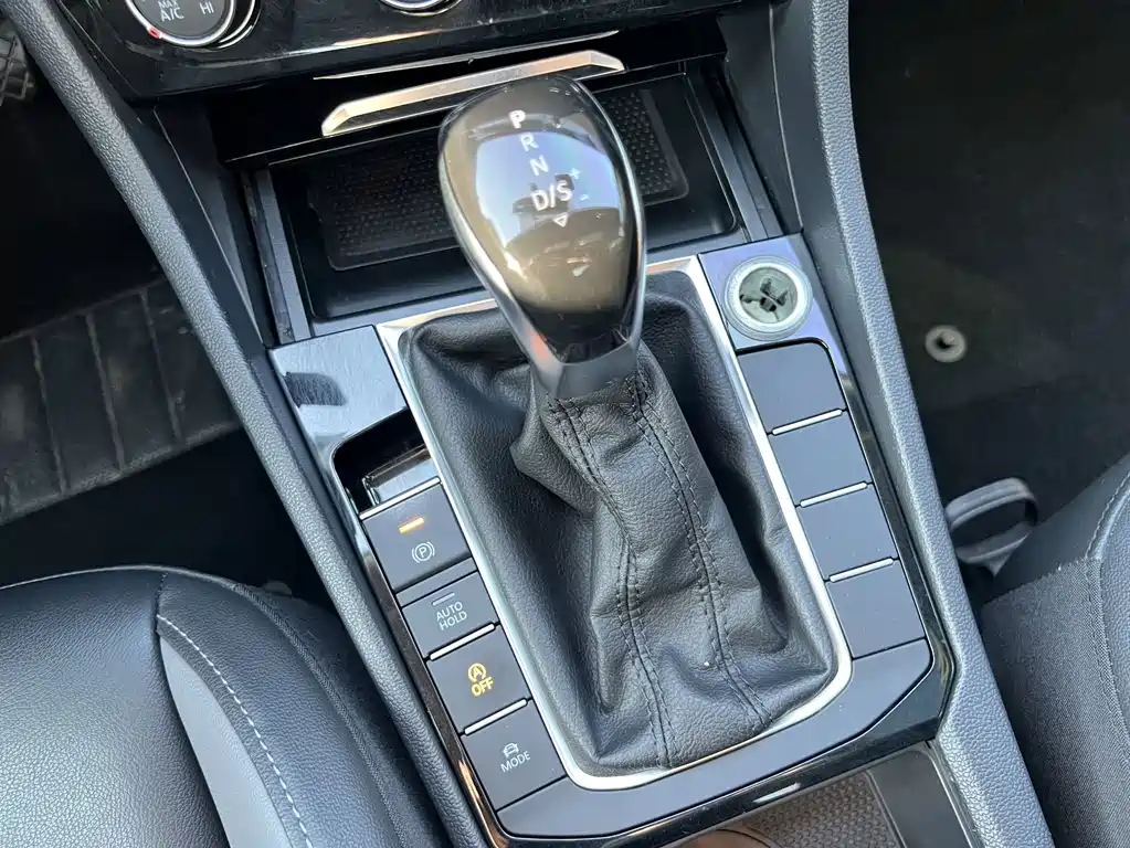 Volkswagen Sagitar — миниатюра 15