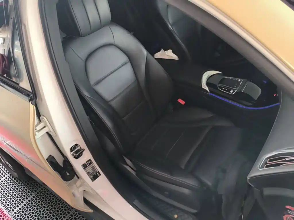 Mercedes-Benz EQC — миниатюра 25