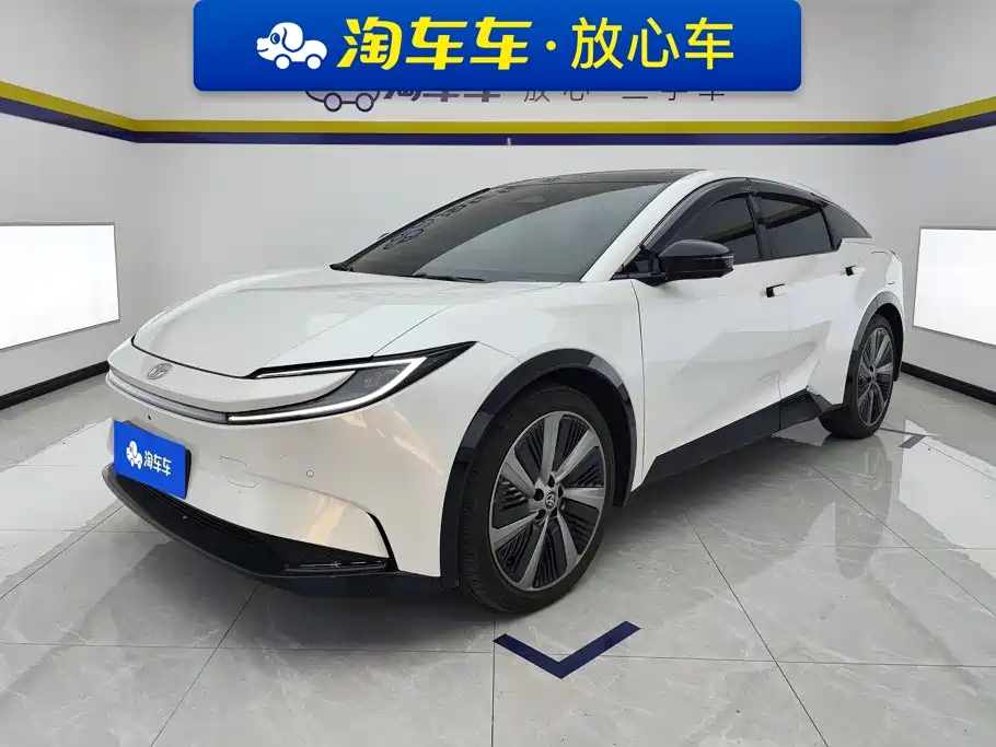 Toyota bZ5
