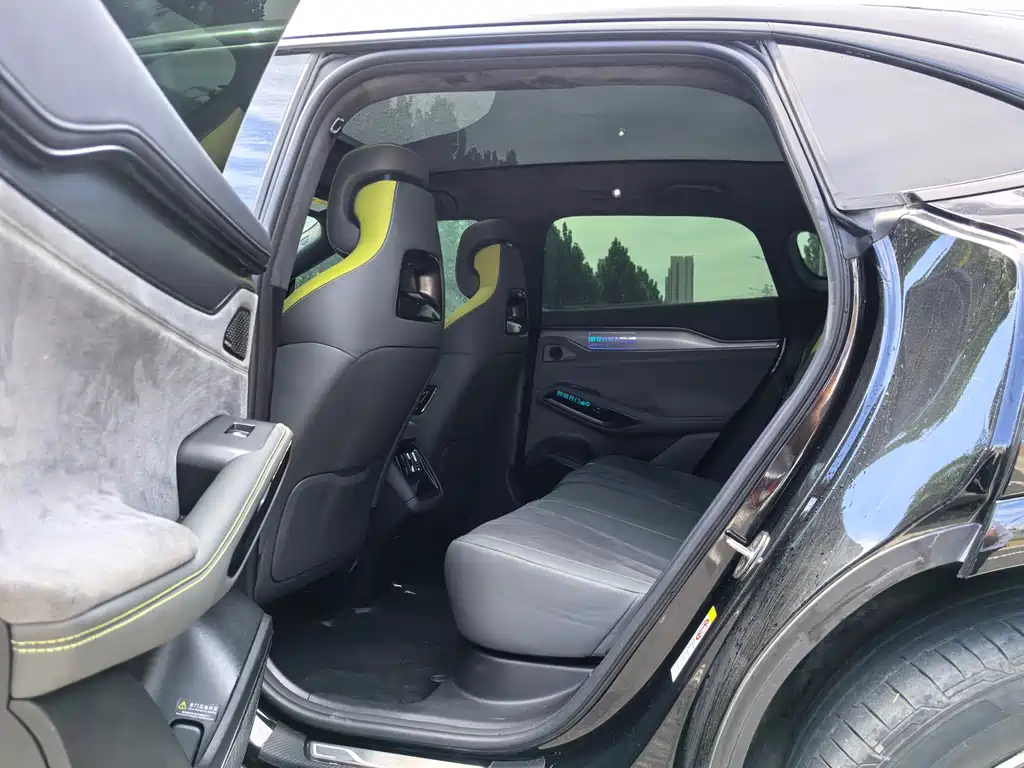 BYD L EV — миниатюра 5