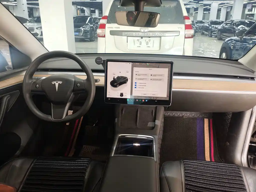 Tesla Model Y 2023 — фото 11