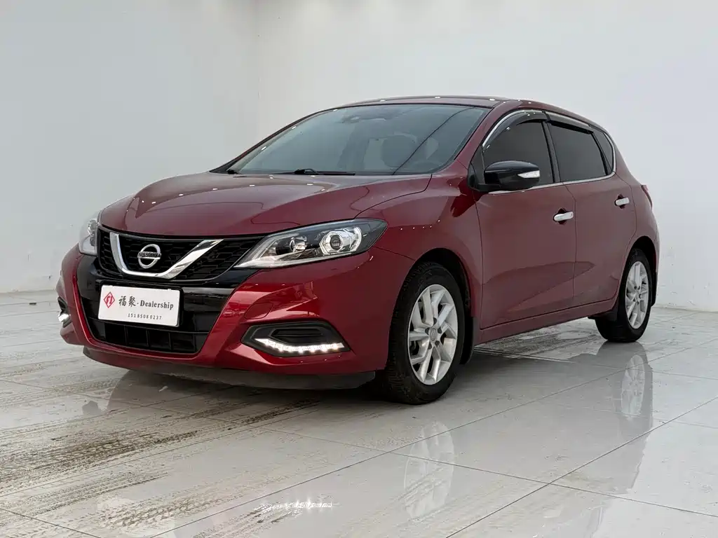 Nissan Tiida — миниатюра 2