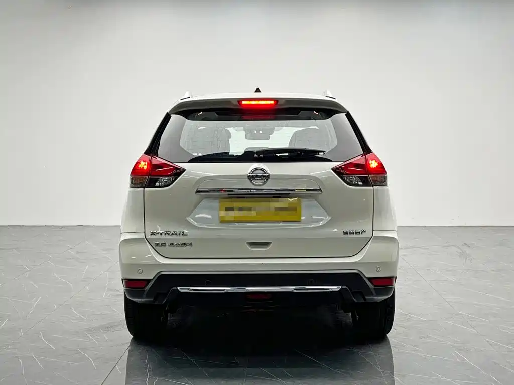 Nissan X-Trail — миниатюра 5