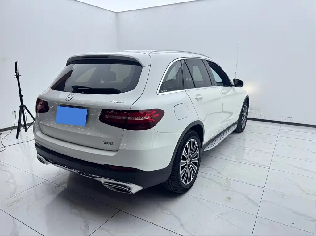 Mercedes-Benz GLC — миниатюра 12