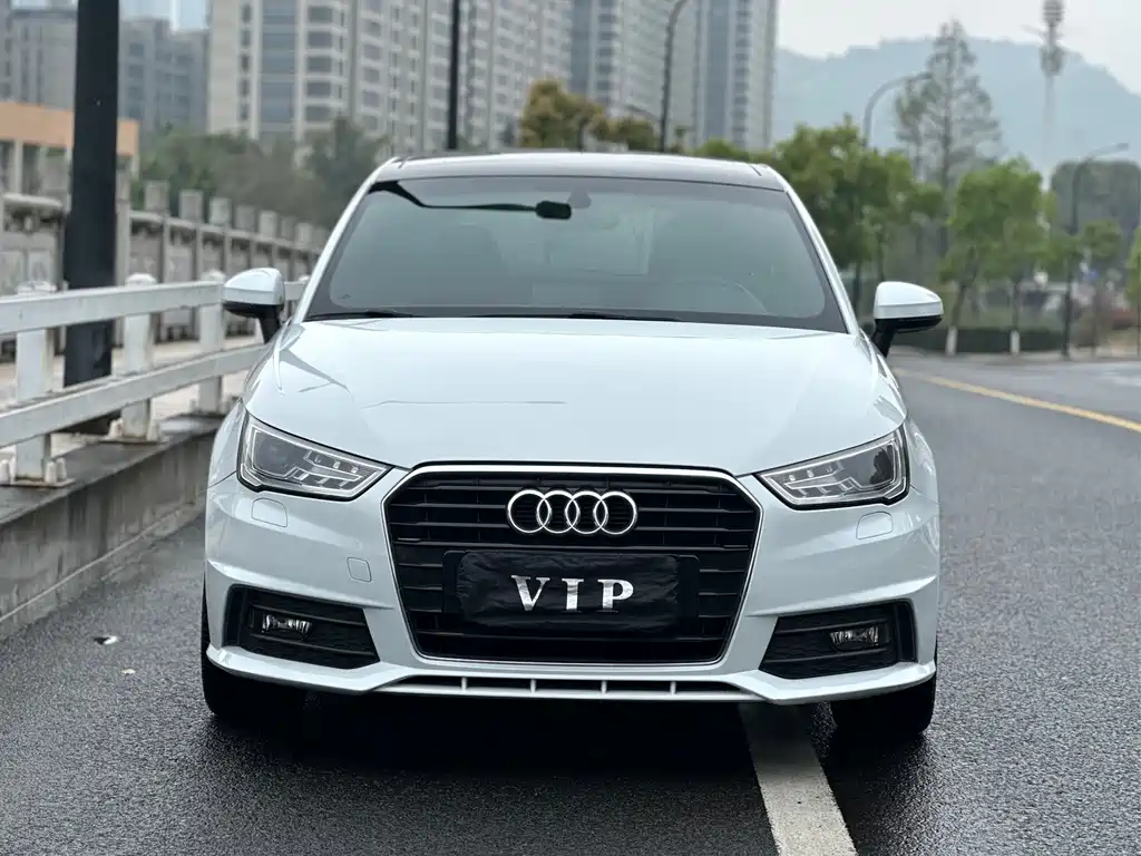 Audi A1 30 TFSI Sportback S Line Sport Edition, фото 2