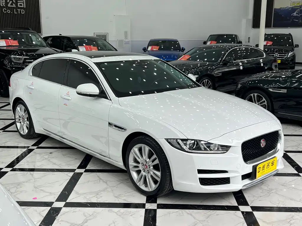 Jaguar XEL 2.0T 200PS Premium Edition, фото 3