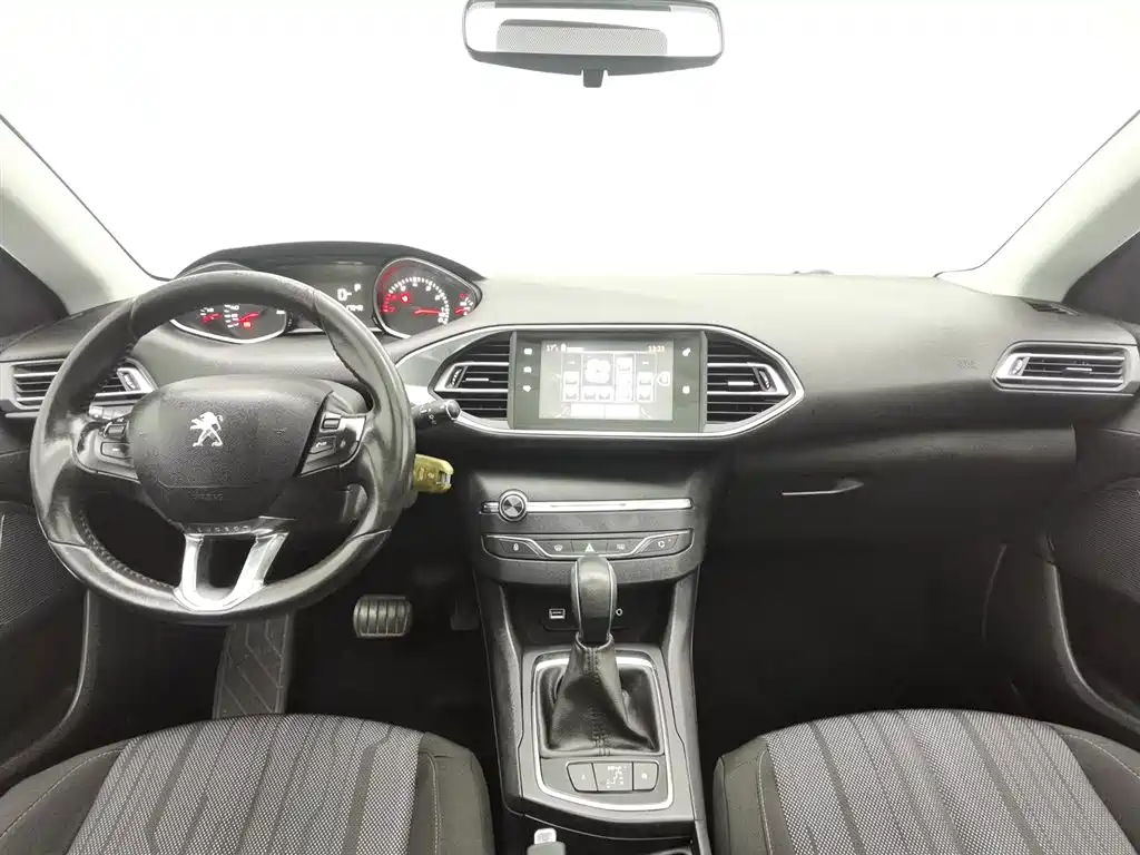 Peugeot 308S 2015 1.2T AT