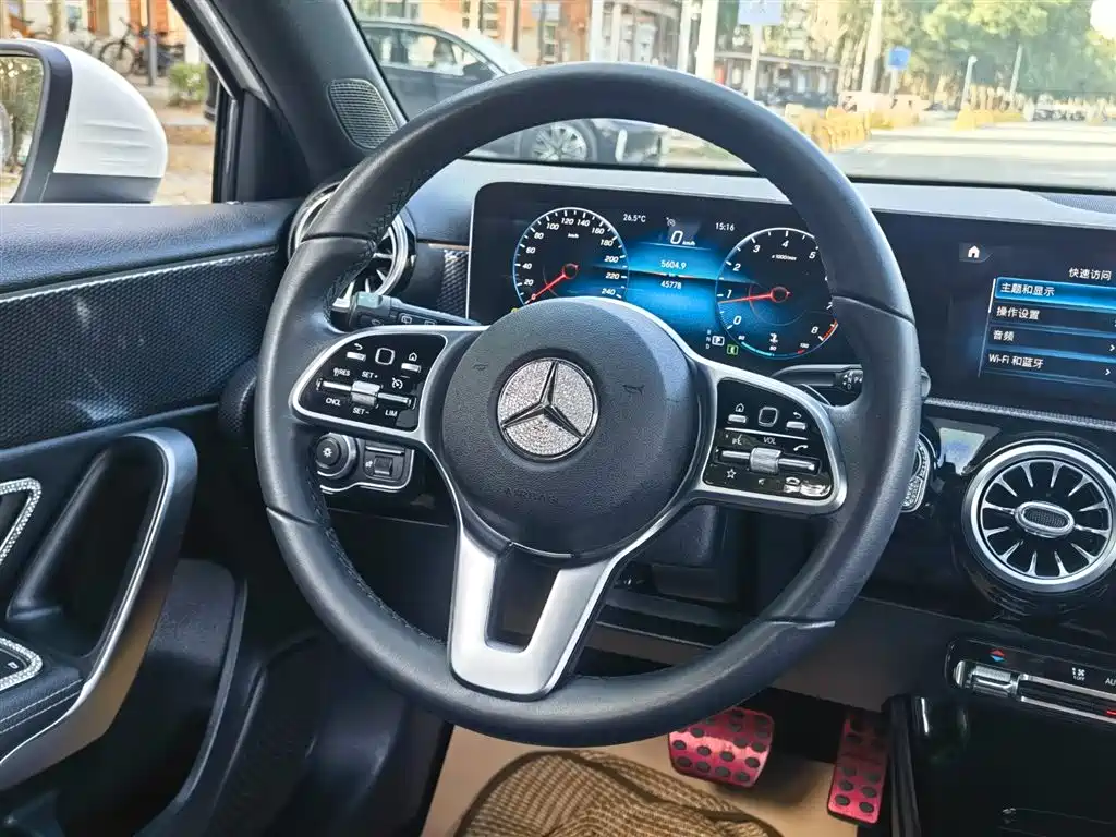 MERCEDES-BENZ A CLASS