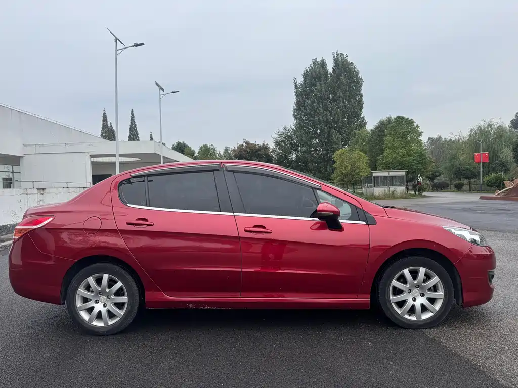 Peugeot 308 Joy Edition Classic 1.6L Manual Premium Fashion Type, фото 8