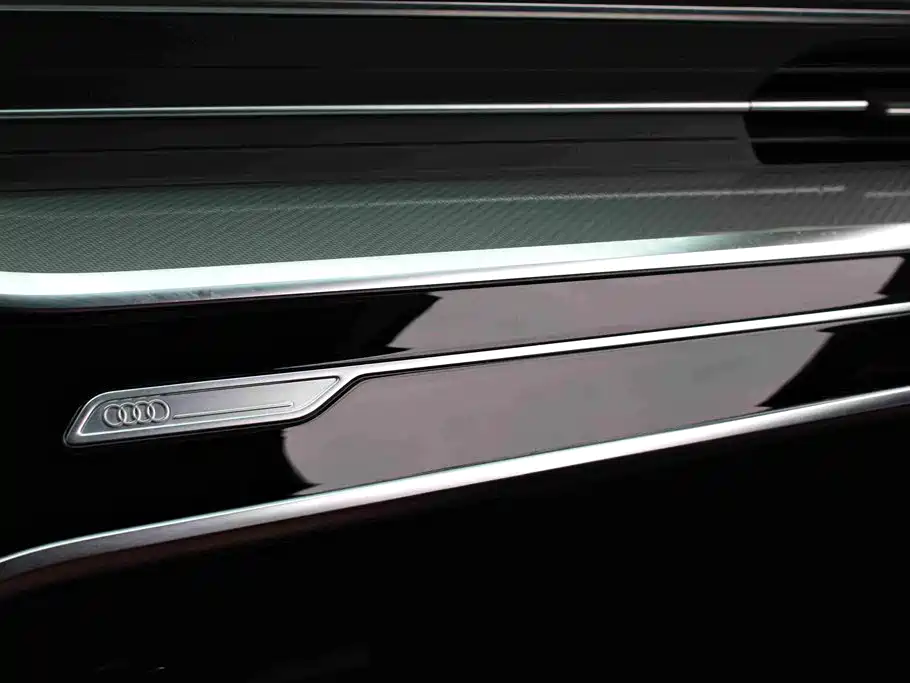Audi A6L — миниатюра 12