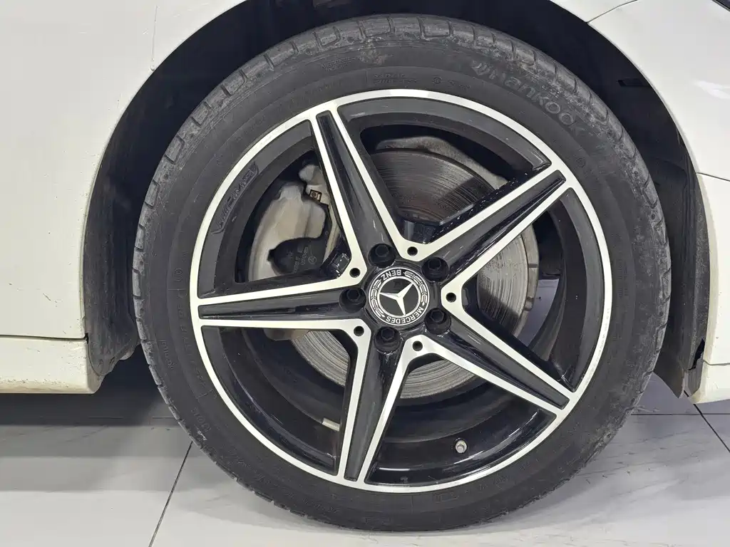 Mercedes-Benz C-Class — миниатюра 8