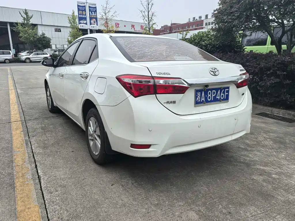 Toyota Corolla — миниатюра 4