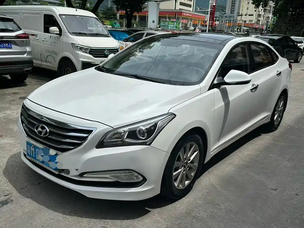 Hyundai Mistra 2014 1.8L AT GLS