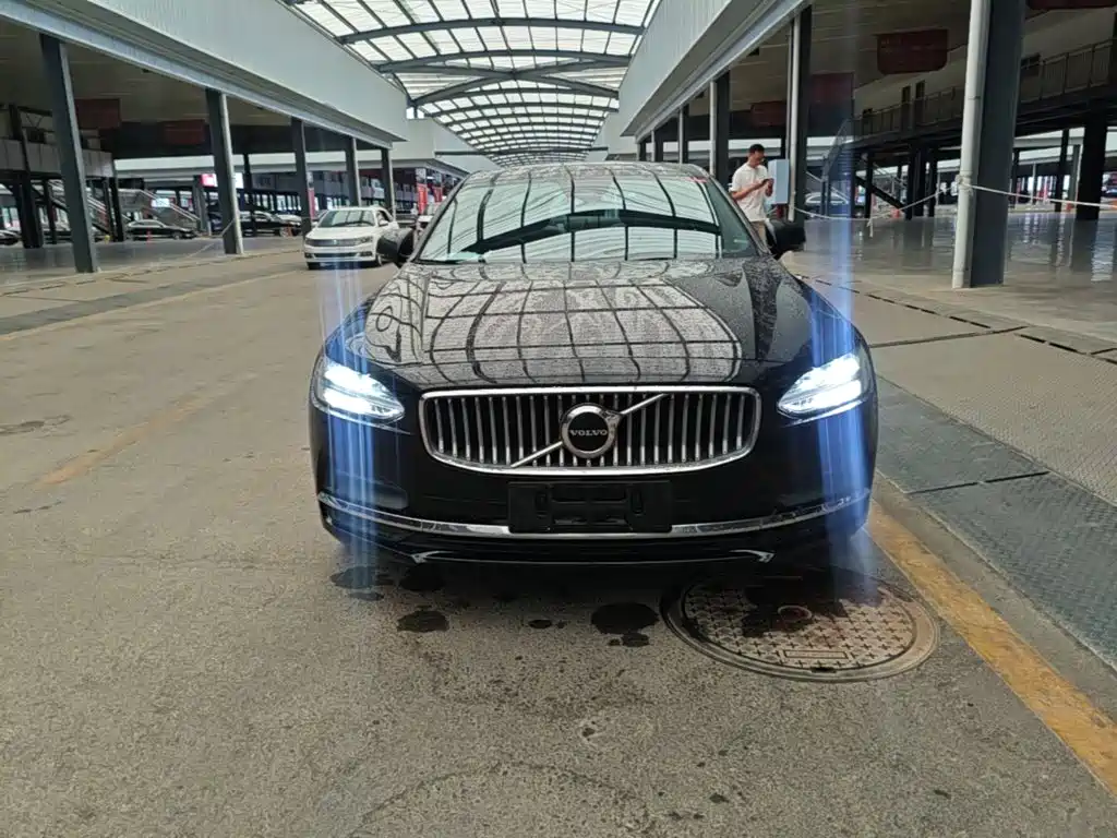 Volvo S90 — миниатюра 3