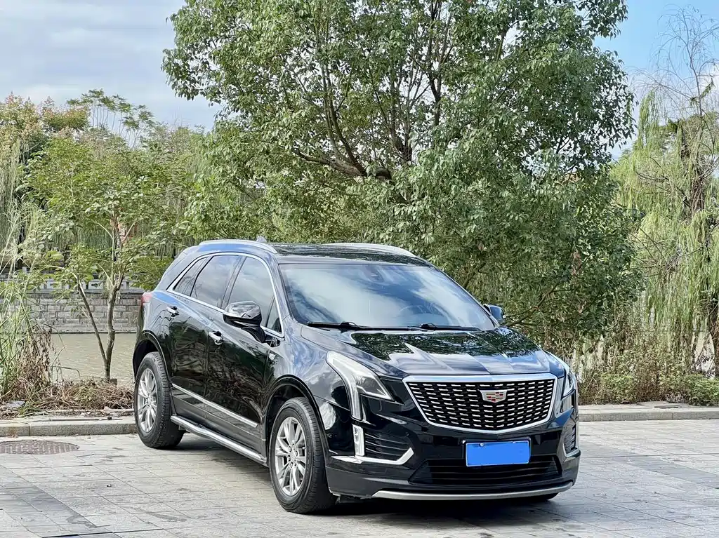 CADILLAC XT5