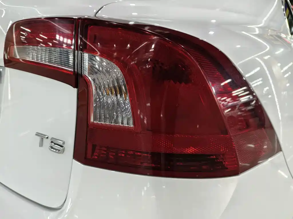 Volvo S60 — миниатюра 10