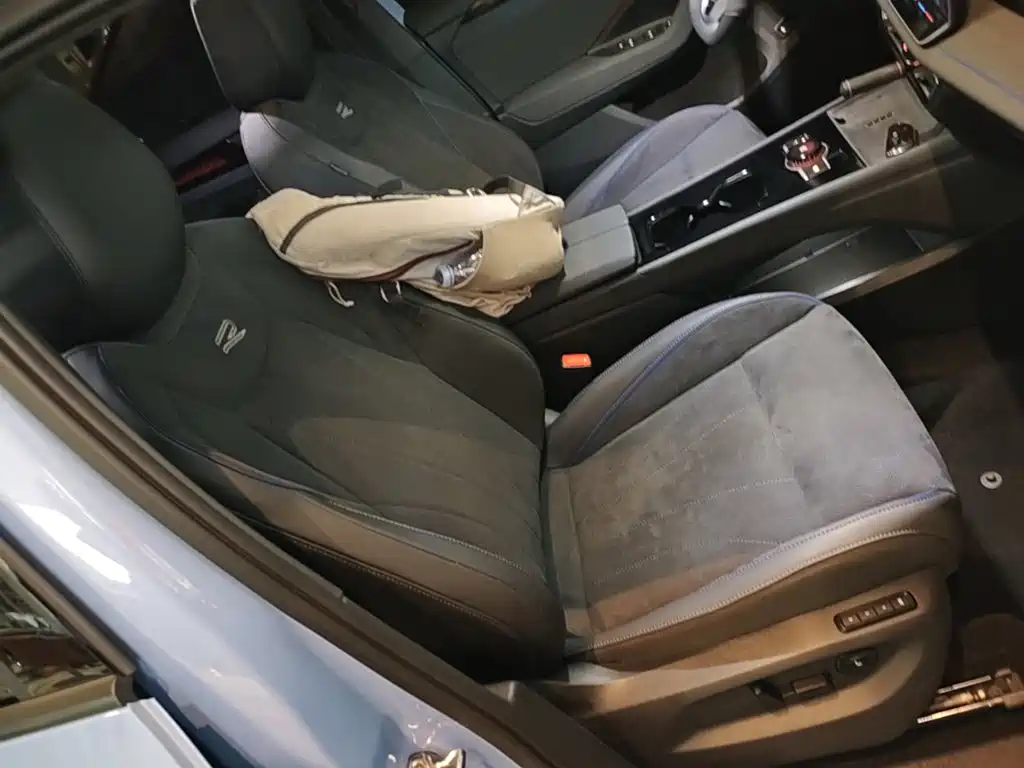 Volkswagen Tiguan L — миниатюра 25