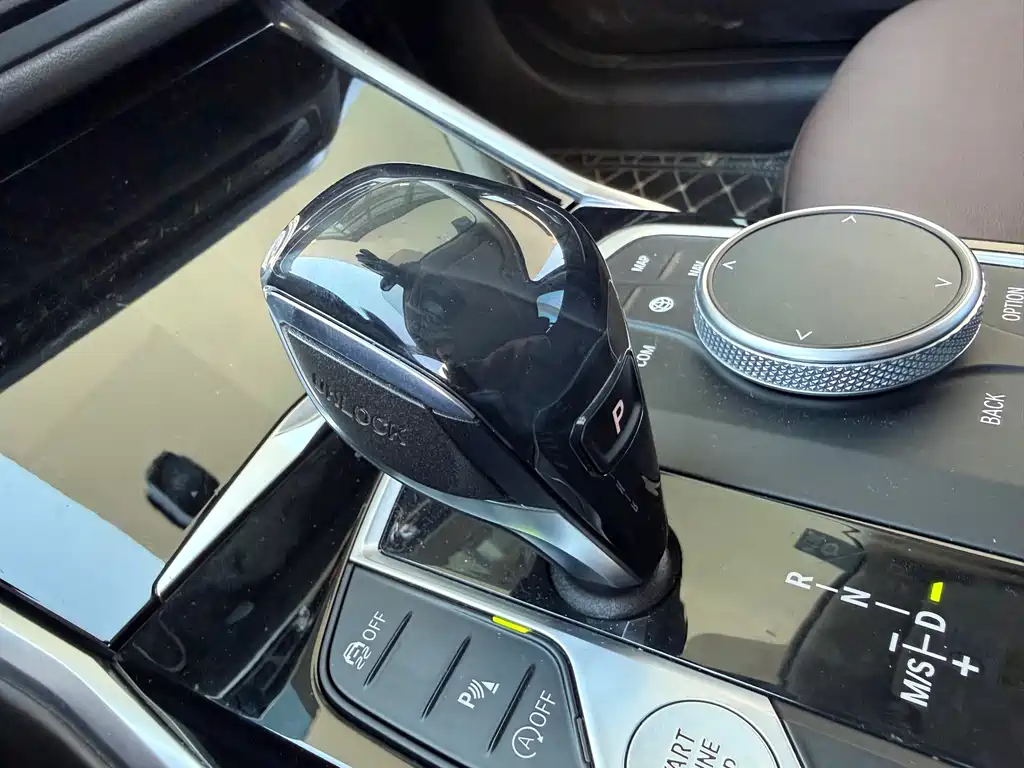 BMW 3 Series — миниатюра 8
