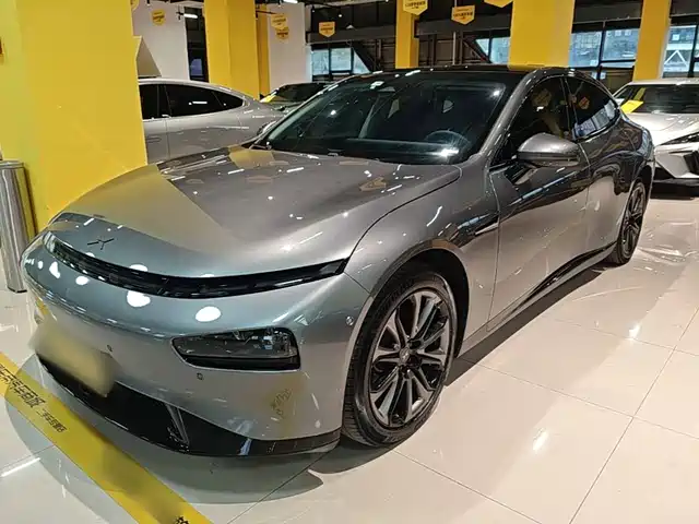 XPeng P7