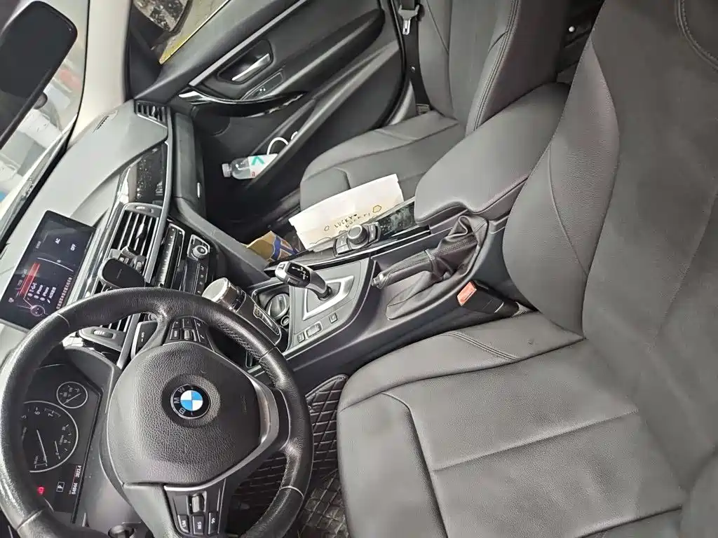 BMW 3 Series — миниатюра 11