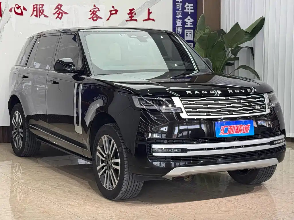 Land Rover Range Rover 2023 3.0 L6 400PS Long Wheelbase