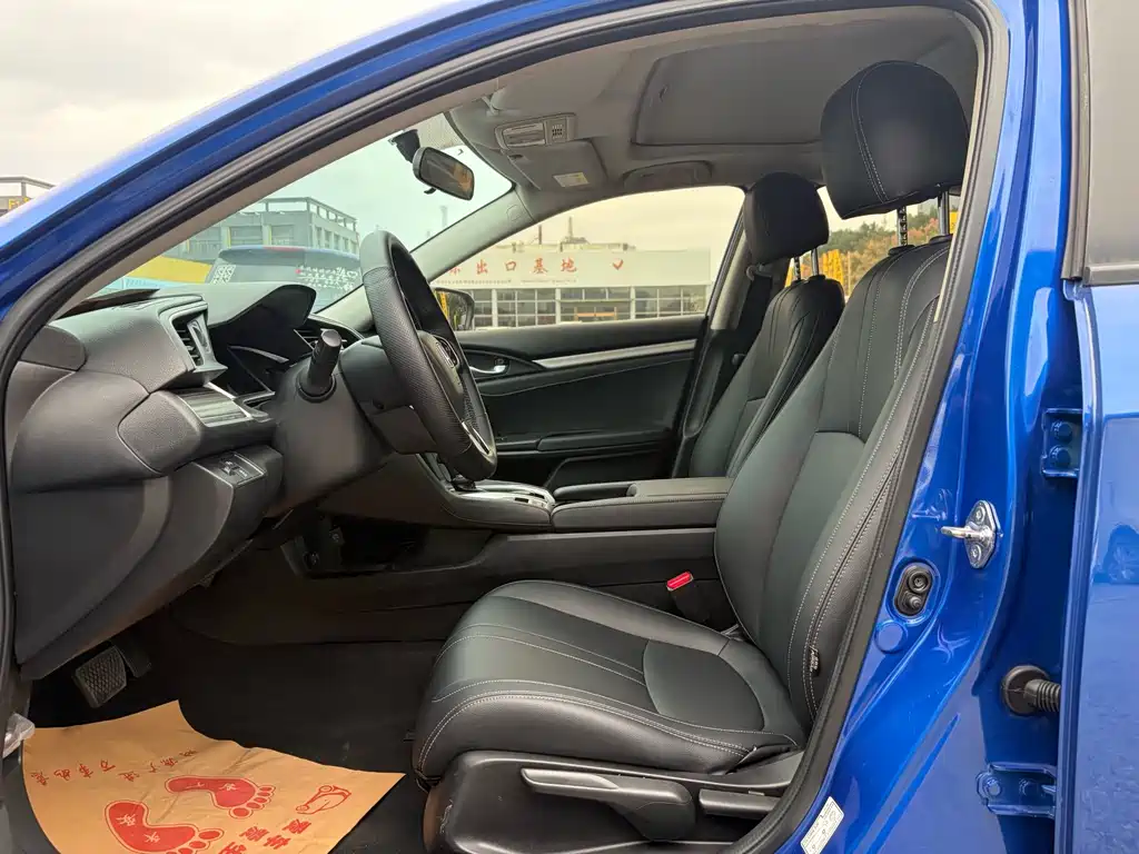 Honda Civic — миниатюра 8