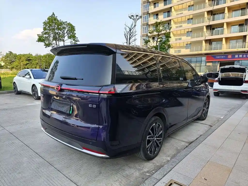 GAC Motor Trumpchi E8 PHEV — миниатюра 5