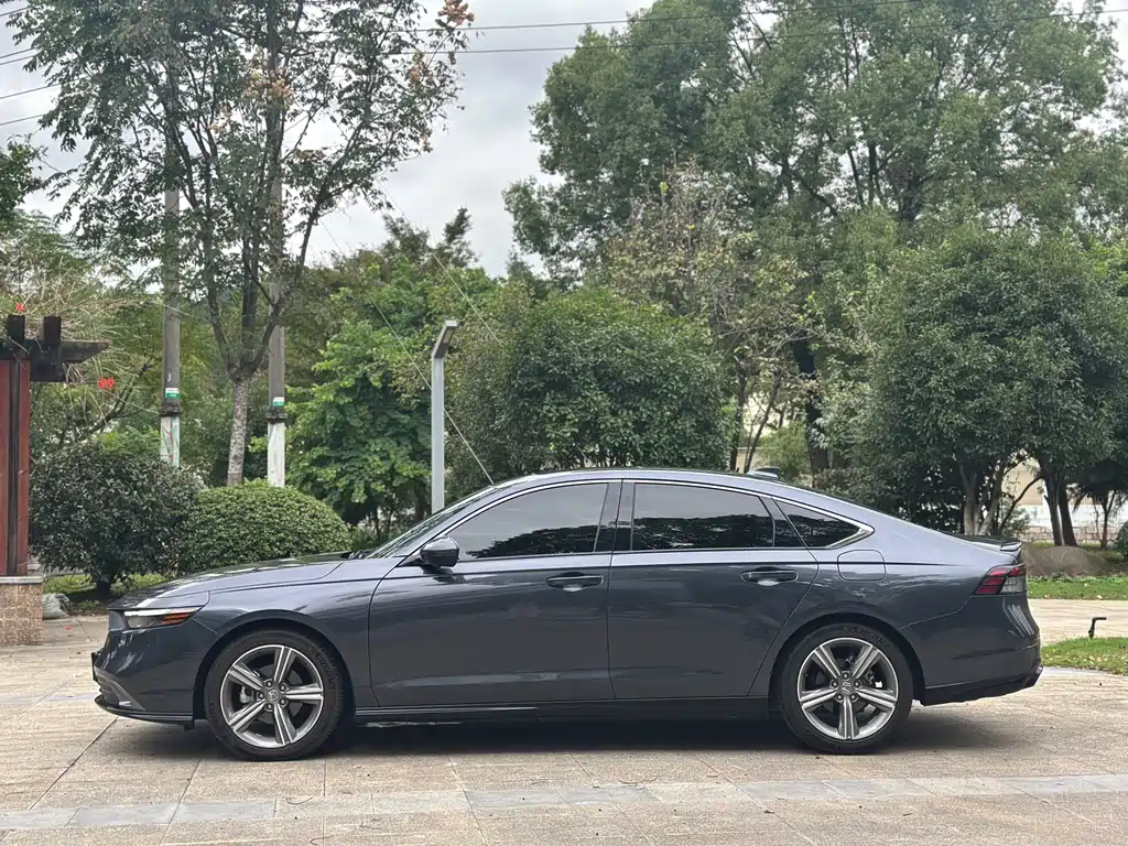 Honda Accord — миниатюра 4